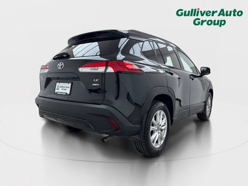 Used 2024 Toyota Corolla Cross LE AWD/4WD image 8
