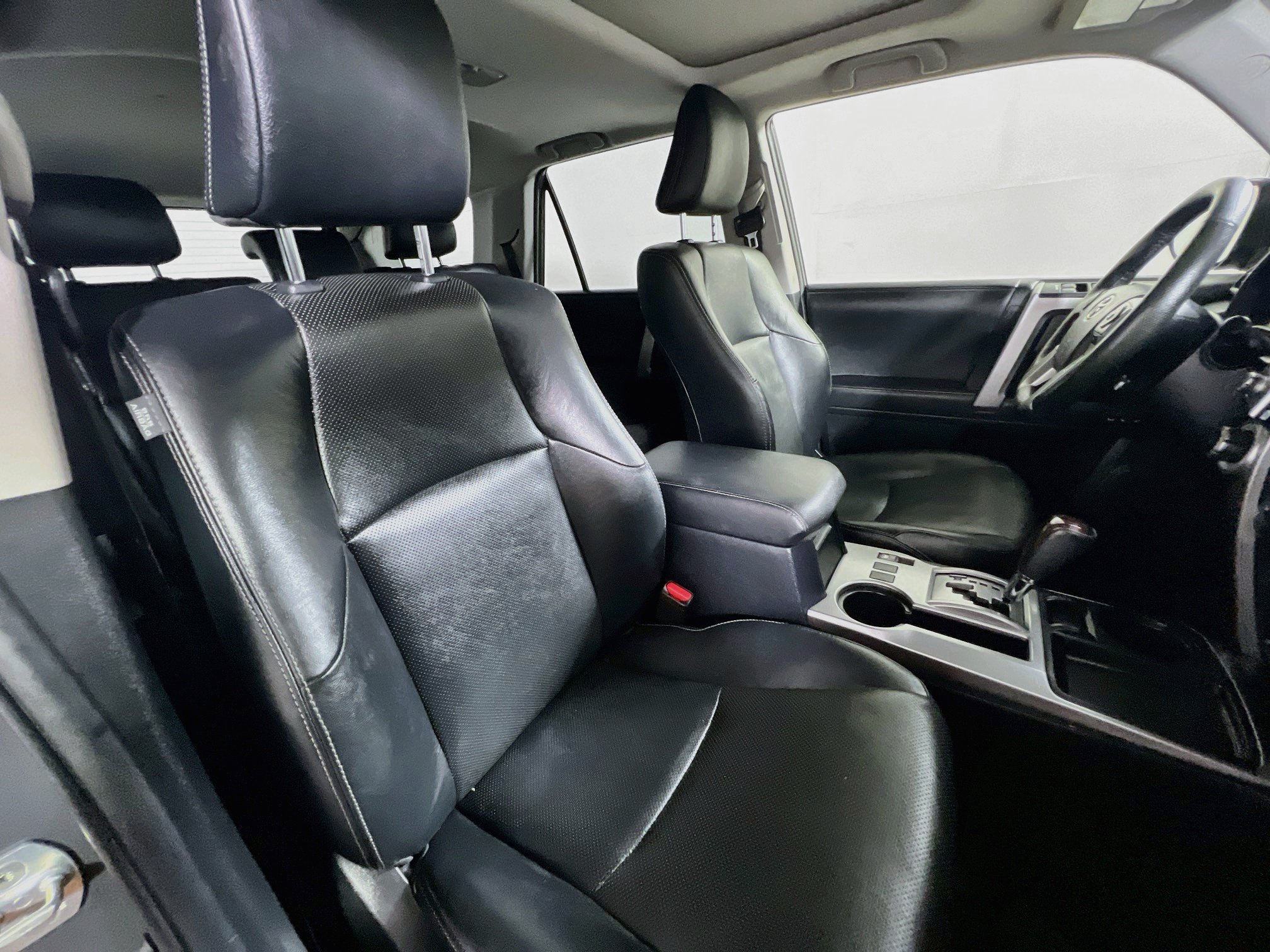 Used 2024 Toyota 4Runner Limited RWD image 30