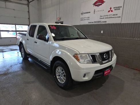 Used 2016 Nissan Frontier SV w/ SV Value Truck Package AWD/4WD image 1