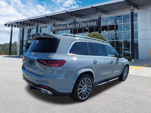 New 2025 Mercedes-Benz GLS 580 4MATIC image 4