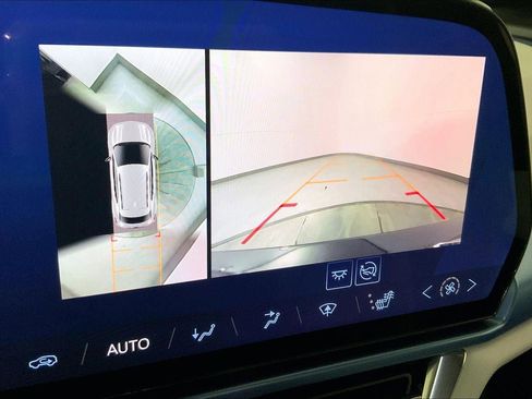 Used 2024 Chevrolet Equinox EV LT w/ Active Safety Package 3 image 21