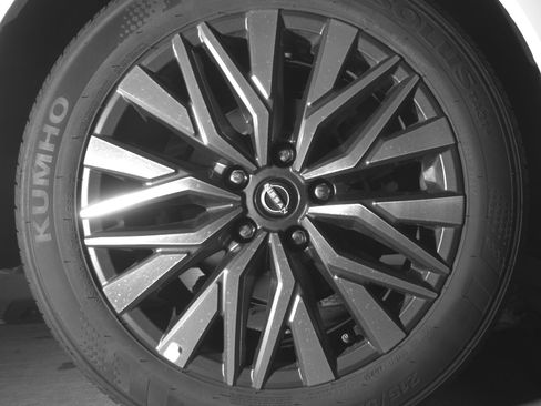 Used 2025 Nissan Altima 2.5 SV FWD image 15