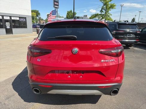 Used 2020 Alfa Romeo Stelvio AWD image 7