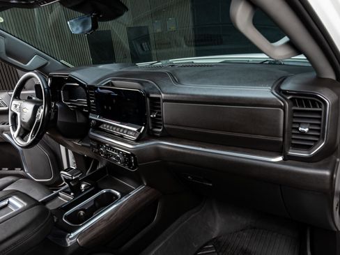 Used 2022 Chevrolet Silverado 1500 LTZ w/ LTZ Premium Texas Edition image 18