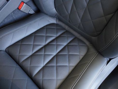 New 2026 BMW X5 sDrive40i w/ M Sport Package image 12