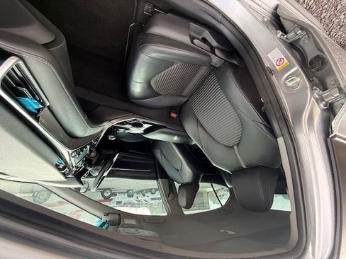 Used 2018 Toyota Camry SE image 11