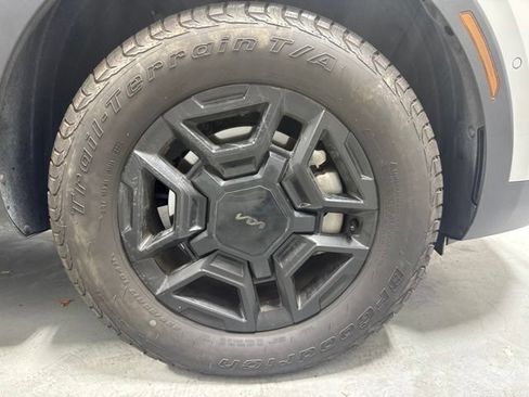 Used 2025 Kia Sorento SX Prestige AWD/4WD image 4