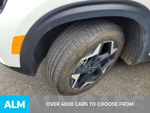 Used 2025 Kia Seltos EX w/ EX Sunroof Package image 3