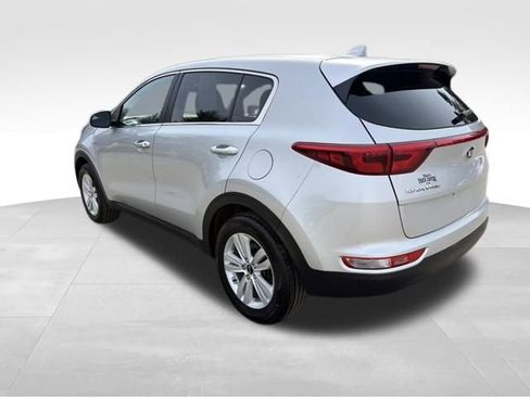 Used 2019 Kia Sportage LX image 5