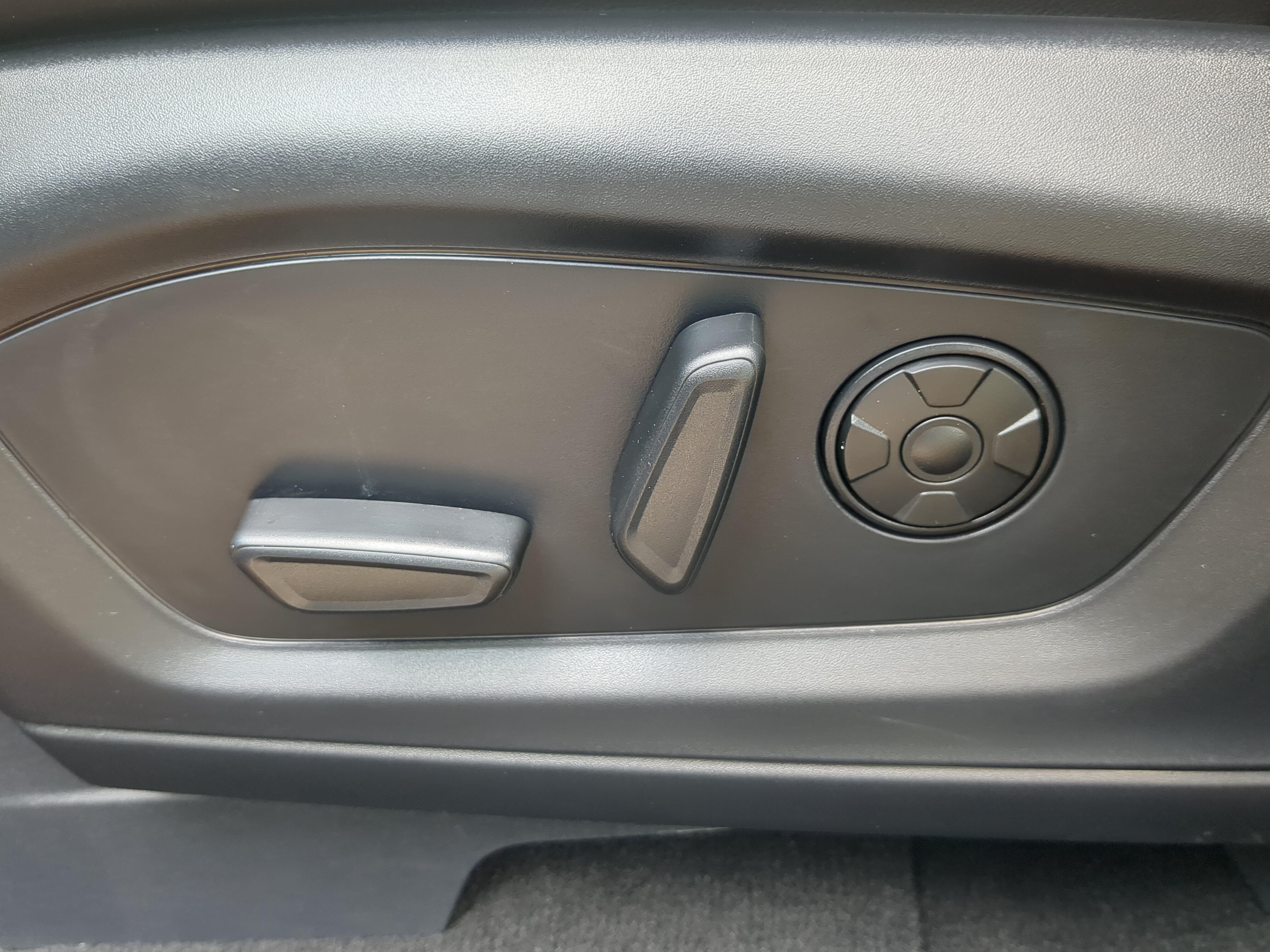 New 2026 Ford Explorer ST w/ Sun And Sound Package RWD image 29
