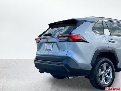 Certified 2025 Toyota RAV4 XLE FWD image 12
