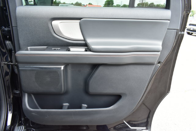 Used 2025 Ford Expedition Max Active AWD/4WD image 47