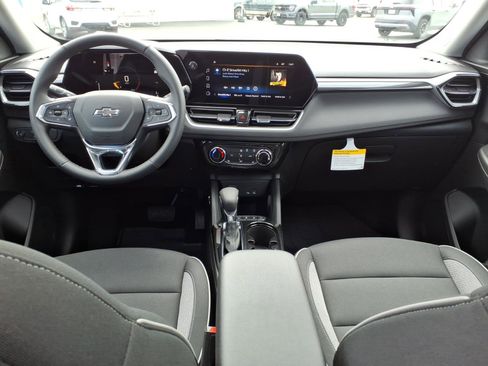 New 2026 Chevrolet TrailBlazer LT AWD/4WD image 11