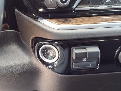 Used 2024 Chevrolet Silverado 1500 LT w/ Protection Package image 9