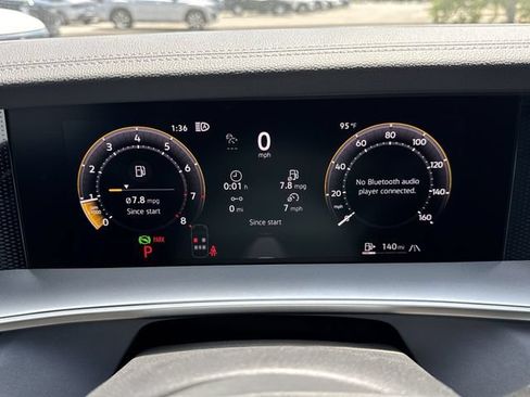 New 2026 Volkswagen Tiguan SE R-Line AWD/4WD image 11