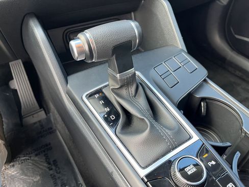 Used 2024 Kia Sportage LX image 41