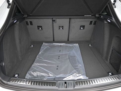 Certified 2026 Porsche Macan S image 27