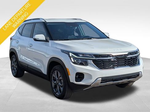 Certified 2024 Kia Seltos S image 6