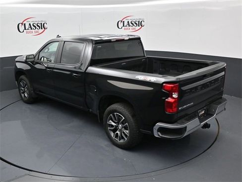 Used 2024 Chevrolet Silverado 1500 LT image 9