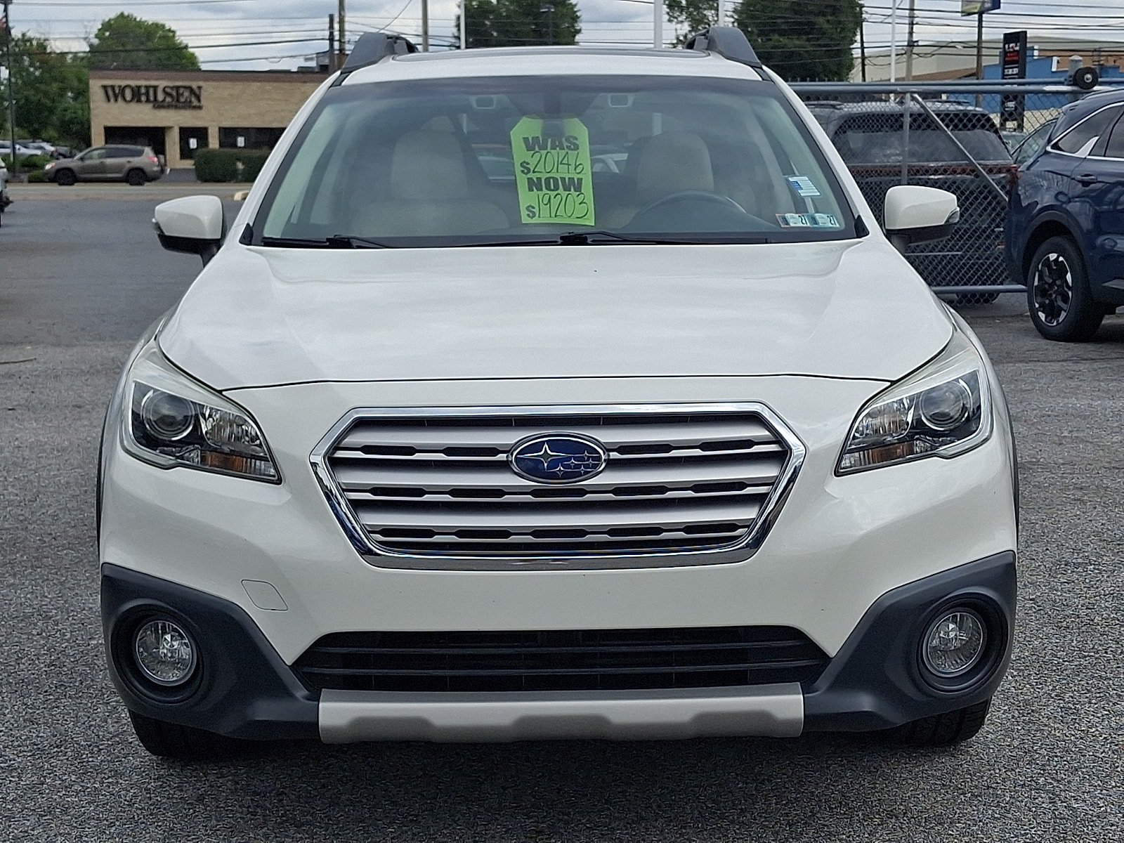 Used 2017 Subaru Outback 2.5i Limited AWD/4WD image 2