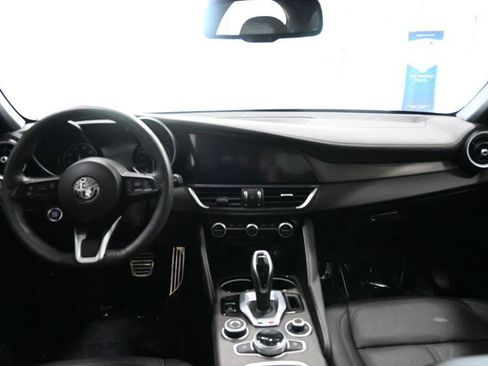 Used 2023 Alfa Romeo Giulia Ti AWD/4WD image 16