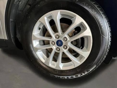 Used 2020 Ford Escape SE FWD image 32