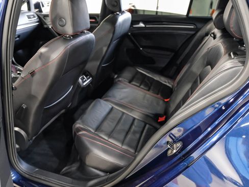 Used 2015 Volkswagen GTI SE image 44