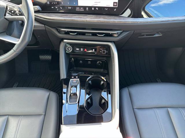 Used 2025 Audi Q5 Premium w/ Convenience Package AWD/4WD image 17