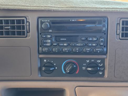Used 1999 Ford F350 Lariat RWD image 15