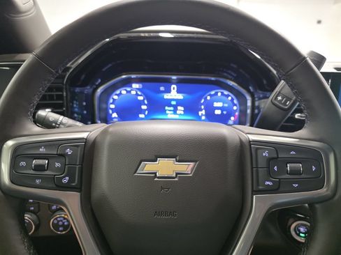 Used 2025 Chevrolet Silverado 2500 LTZ w/ LTZ Premium Package AWD/4WD image 29