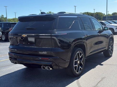 Certified 2026 Chevrolet Traverse High Country w/ LPO, Floor Liner Package AWD/4WD image 5