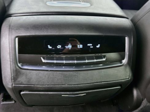 Used 2021 Cadillac Escalade ESV Premium Luxury w/ Driver Assist Tech Package AWD/4WD image 27