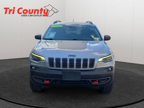 Used 2021 Jeep Cherokee Trailhawk AWD/4WD image 2