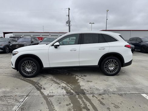 Certified 2025 Mercedes-Benz GLC 300 image 18