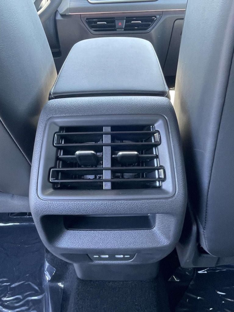 New 2026 Volkswagen Tiguan SE R-Line FWD image 23