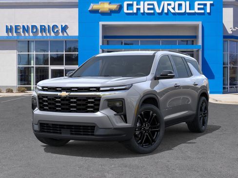 New 2026 Chevrolet Traverse LT image 8