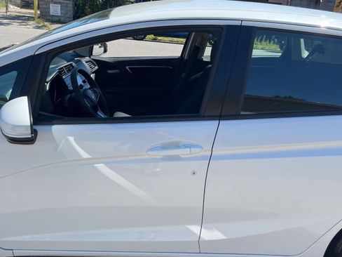 Used 2019 Honda Fit LX image 6