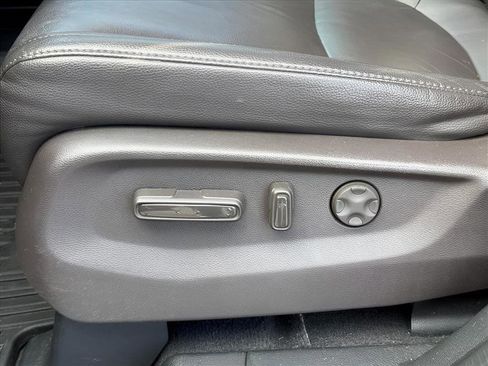 Used 2018 Honda Odyssey Touring image 26