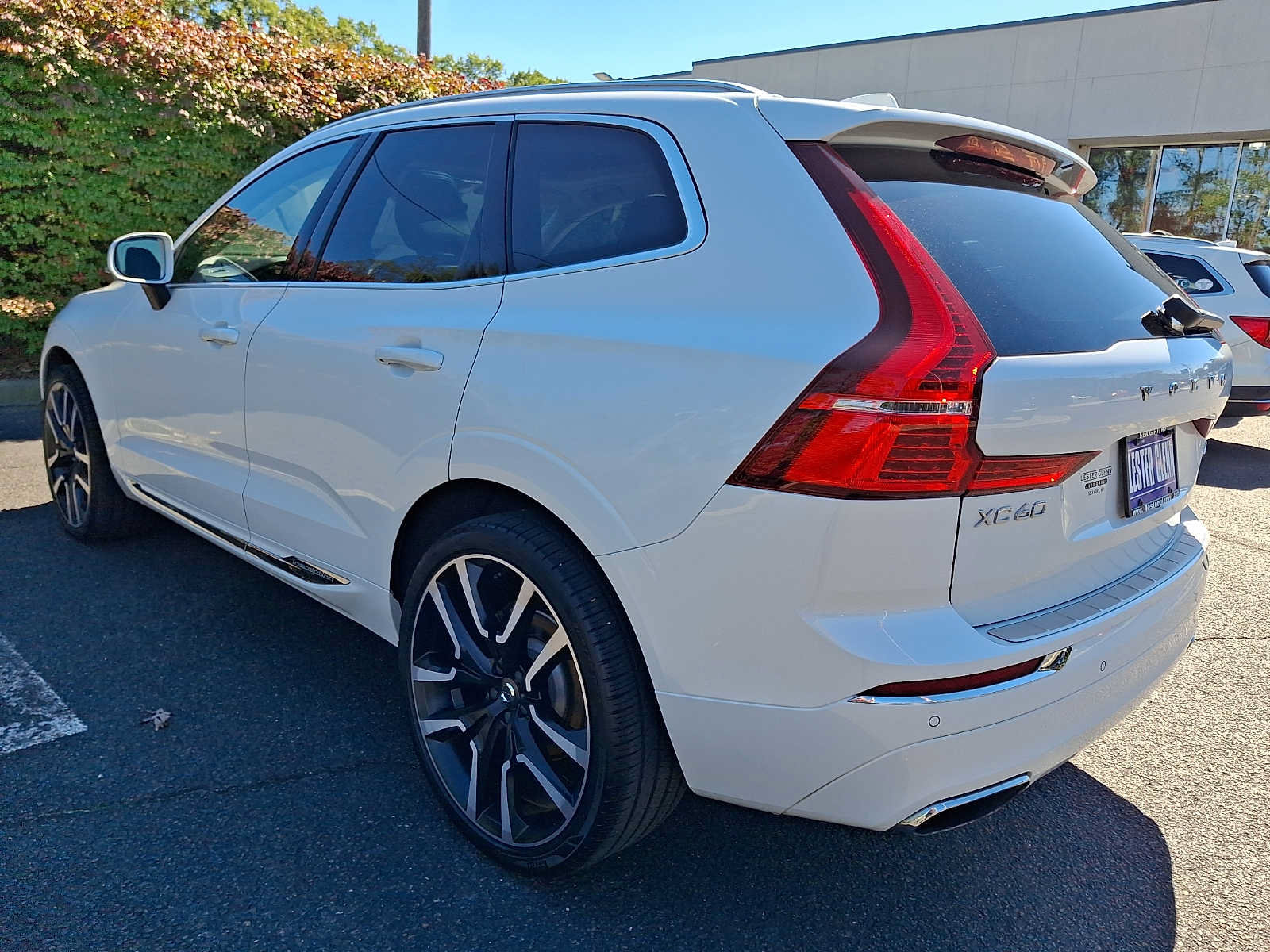 Used 2020 Volvo XC60 T5 Inscription w/ Protection Package Premier AWD/4WD image 4