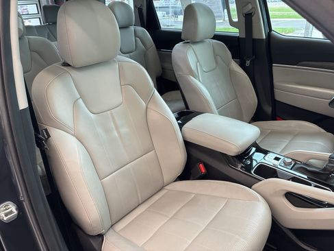 Certified 2021 Kia Telluride SX w/ Towing Package AWD/4WD image 16