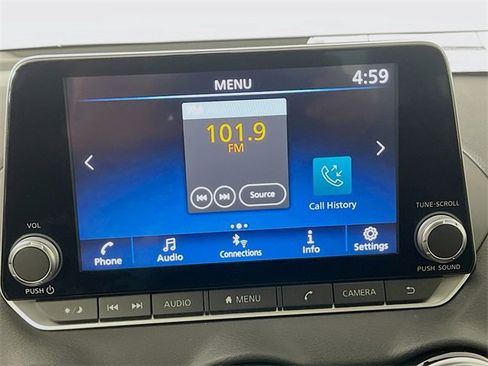 New 2025 Nissan Sentra SV image 9