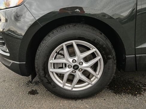 Certified 2024 Ford Edge SEL w/ Convenience Package image 12