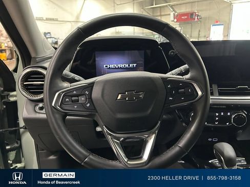 Used 2025 Chevrolet Trax ACTIV w/ Driver Confidence Package FWD image 16