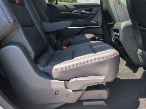 New 2026 Chevrolet Traverse RS AWD/4WD image 26