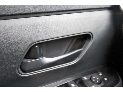 Used 2025 Nissan Kicks S FWD image 16