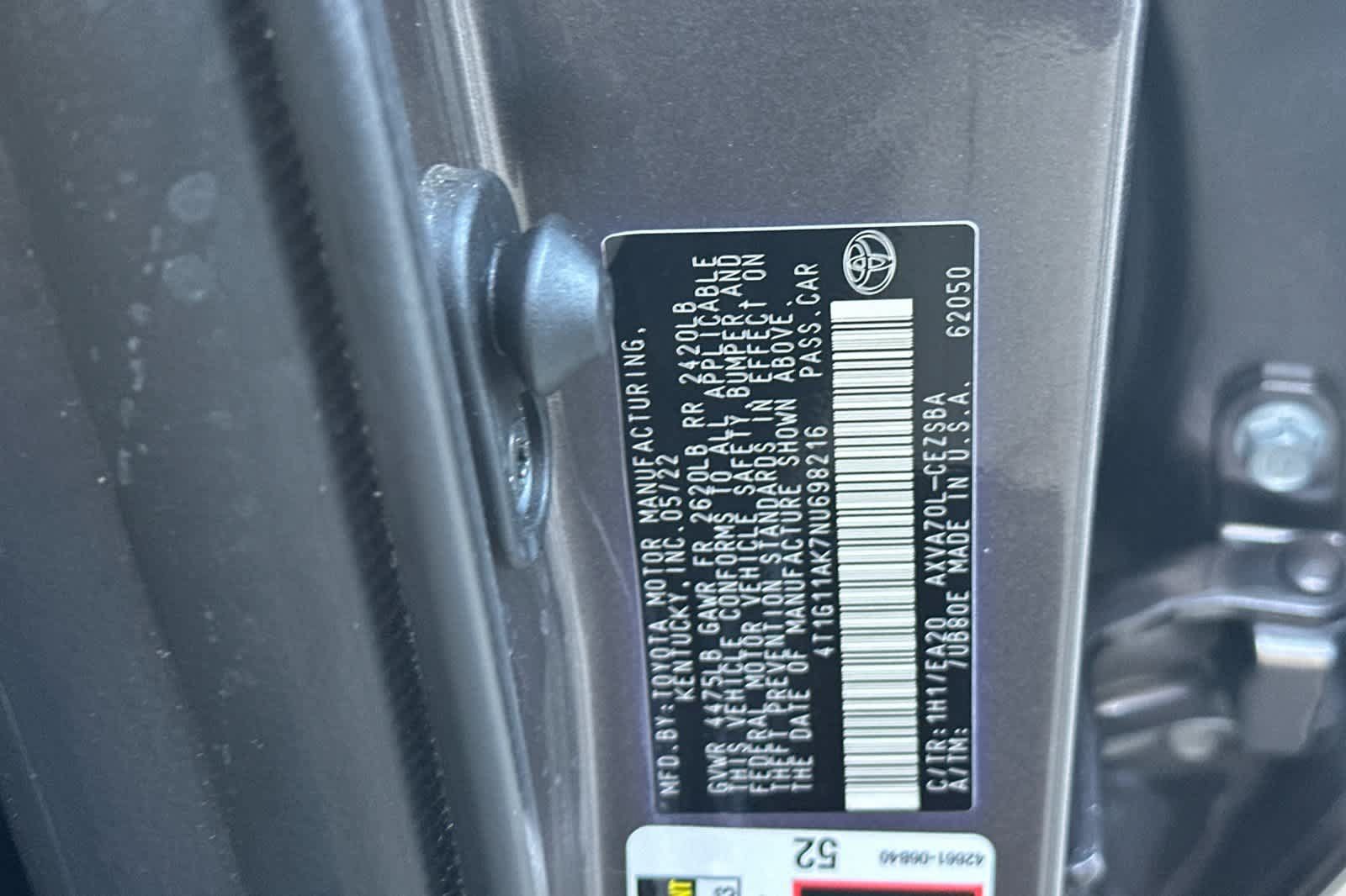 Used 2022 Toyota Camry SE w/ Carpet Mat Package (TMS) FWD image 25