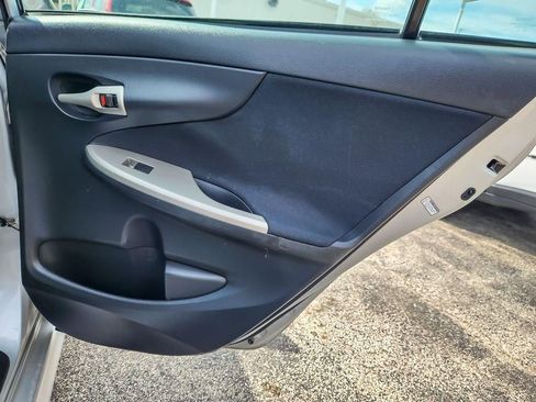 Used 2013 Toyota Corolla S w/ Premium Pkg FWD image 19