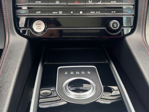 Used 2018 Jaguar F-PACE R-Sport AWD/4WD image 29