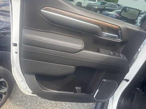 Used 2022 Chevrolet Silverado 1500 LT Trail Boss image 13