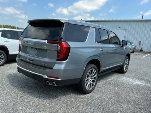 Used 2026 GMC Yukon Denali w/ Sun & Power Step Package AWD/4WD image 6